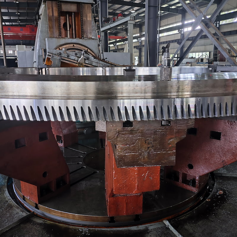 Large diameter slewing ring gear