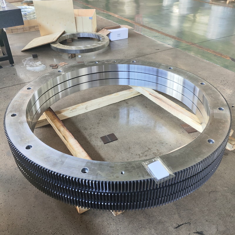 Large gear with external tooth